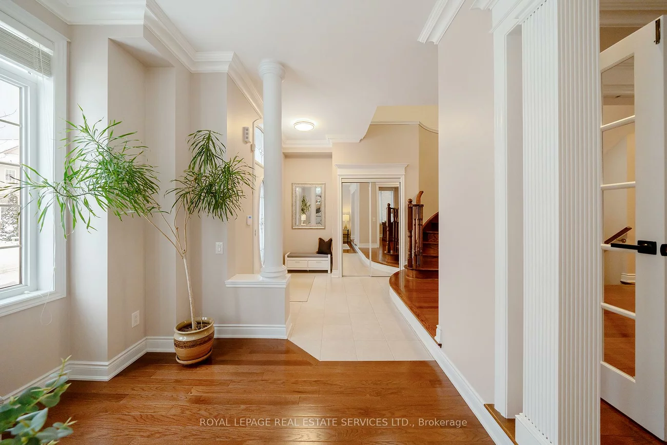 165, Alison, 1001 - BR Bronte, Oakville