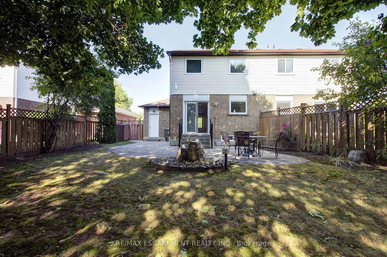 214, Ross, 1015 - RO River Oaks, Oakville