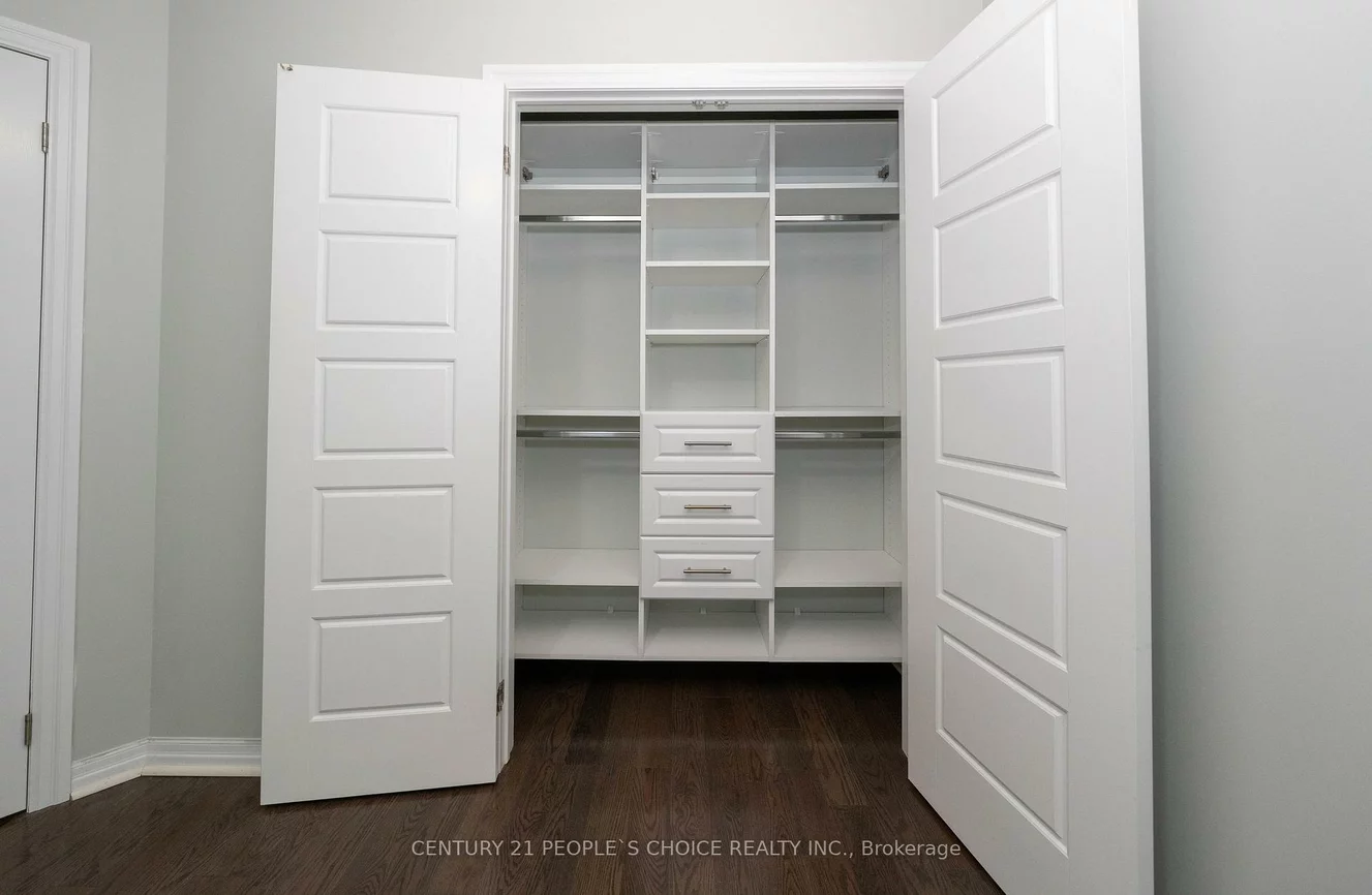 381, Dahlia, 1008 - GO Glenorchy, Oakville