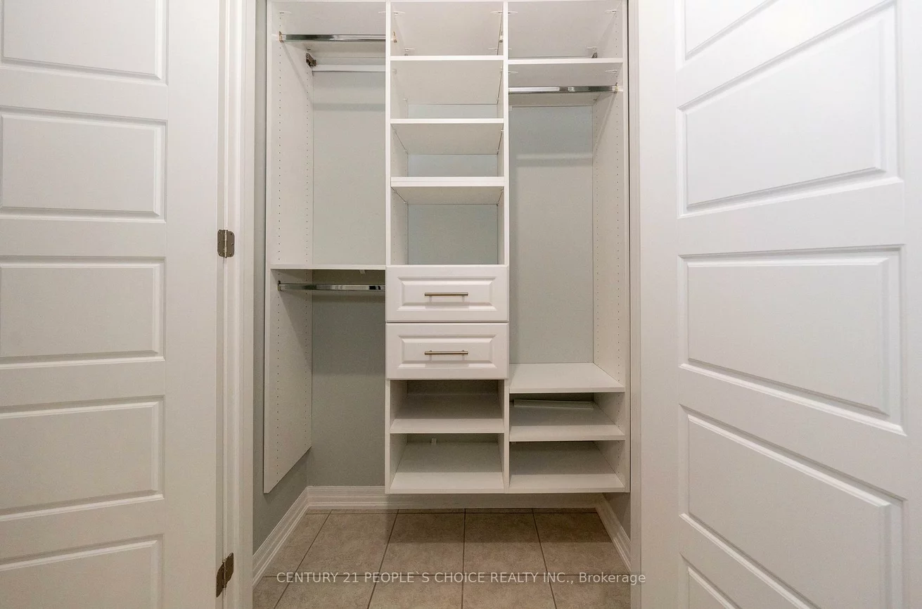 381, Dahlia, 1008 - GO Glenorchy, Oakville