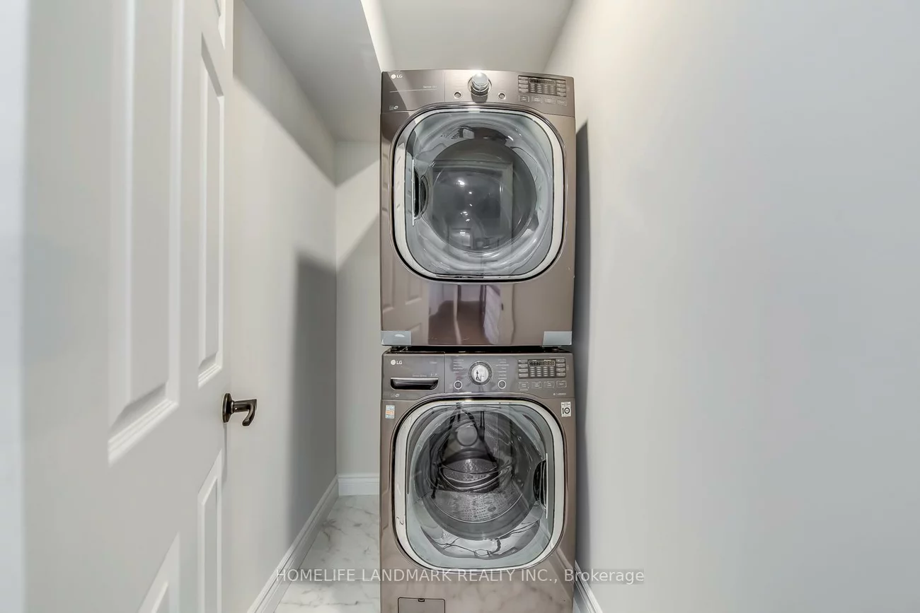 427, CAIRNCROFT, 1011 - MO Morrison, Oakville