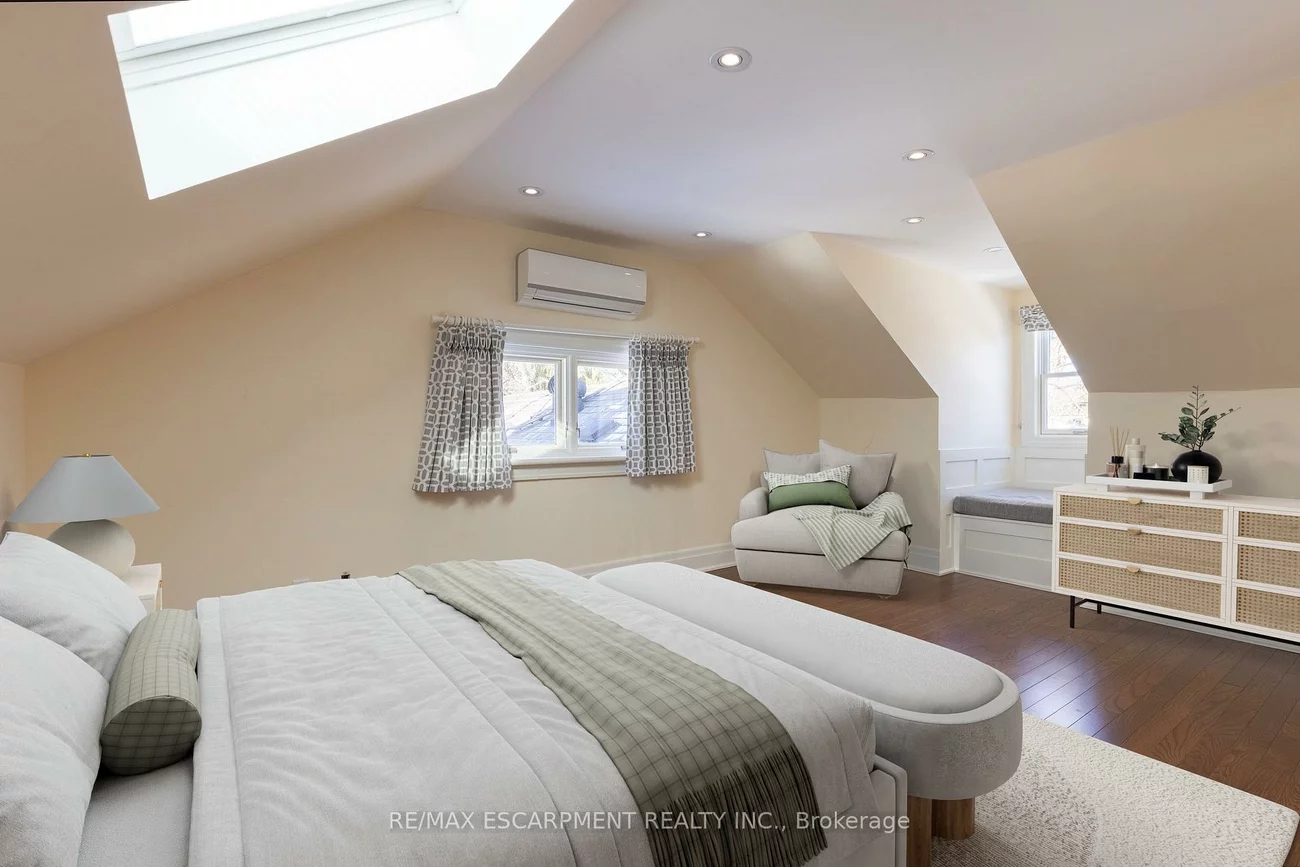 184, Chartwell, 1013 - OO Old Oakville, Oakville