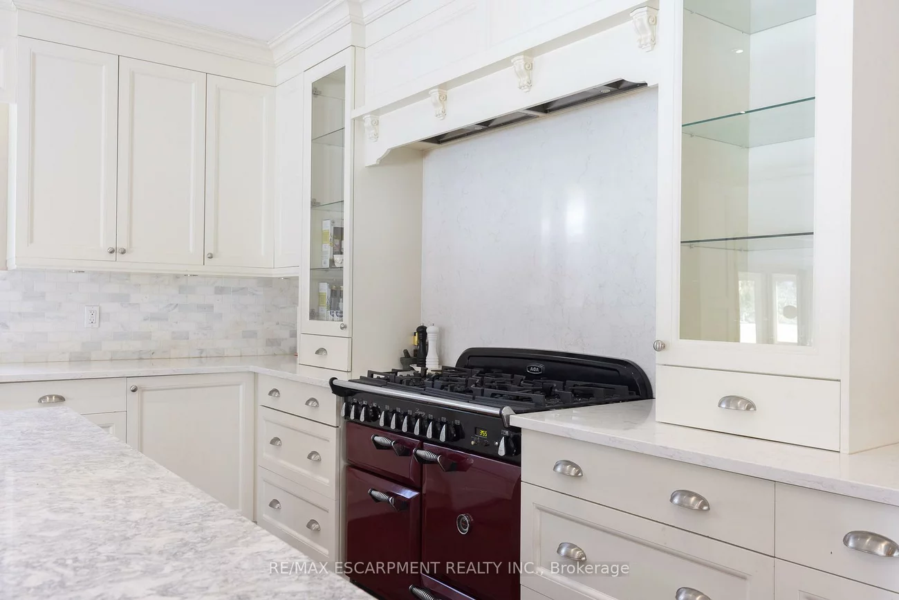 184, Chartwell, 1013 - OO Old Oakville, Oakville