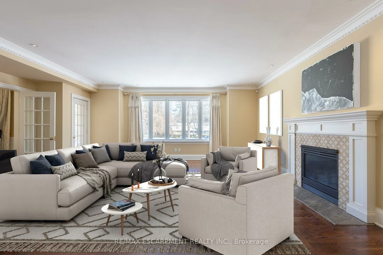 184, Chartwell, 1013 - OO Old Oakville, Oakville