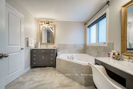 3095, Robert Brown, 1008 - GO Glenorchy, Oakville