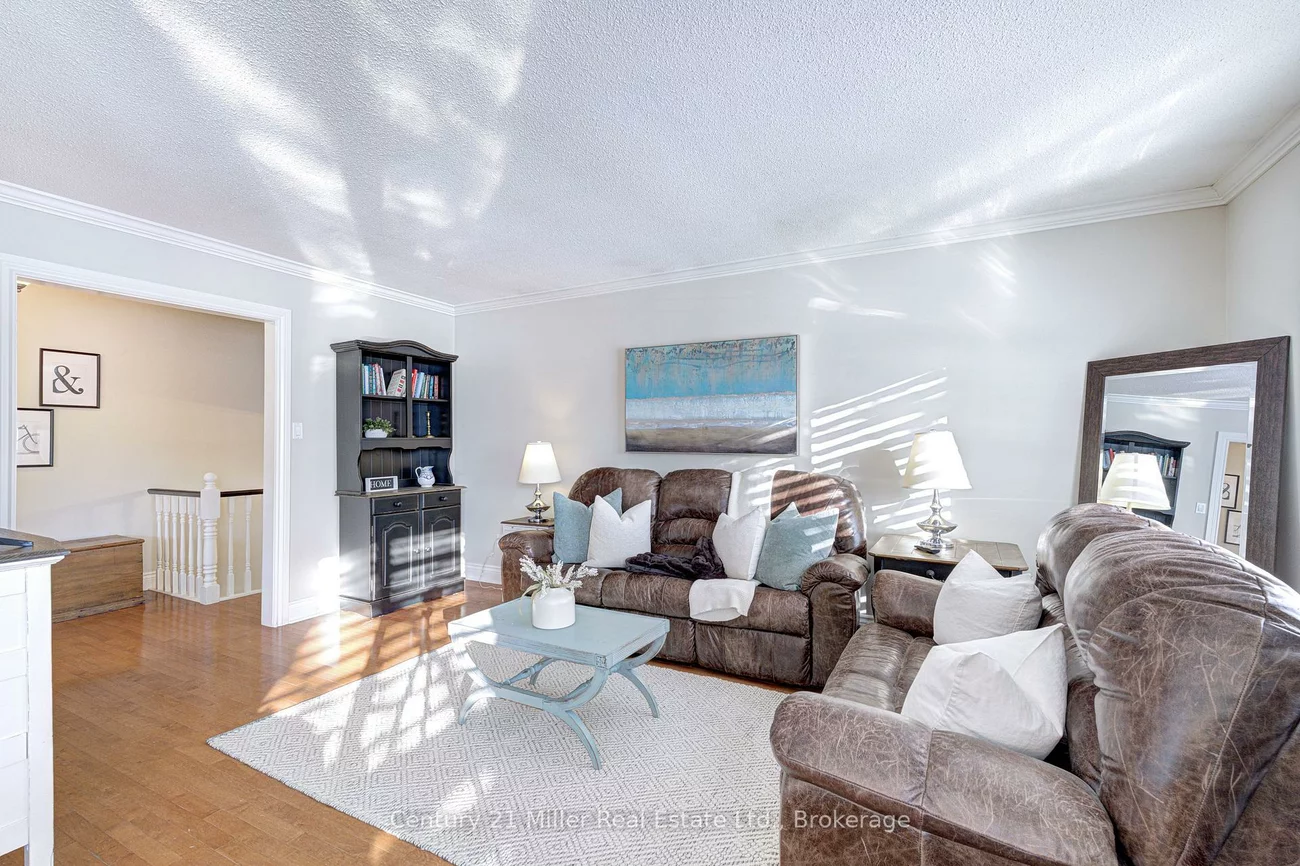 2225, Wyandotte, 1020 - WO West, Oakville