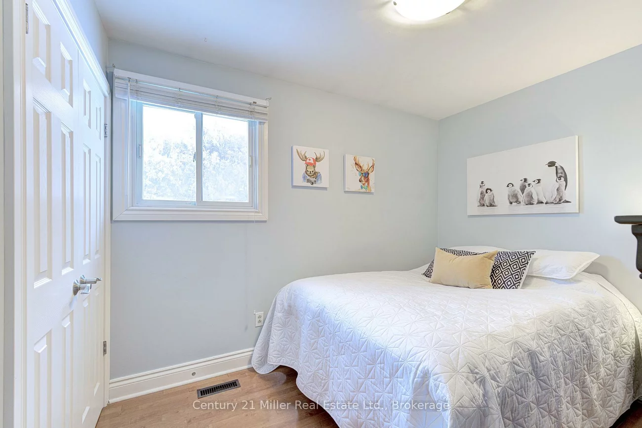 2225, Wyandotte, 1020 - WO West, Oakville