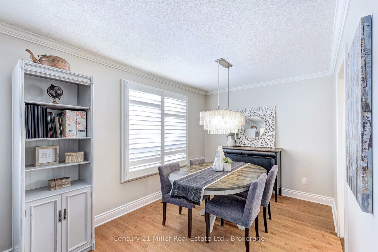 2225, Wyandotte, 1020 - WO West, Oakville