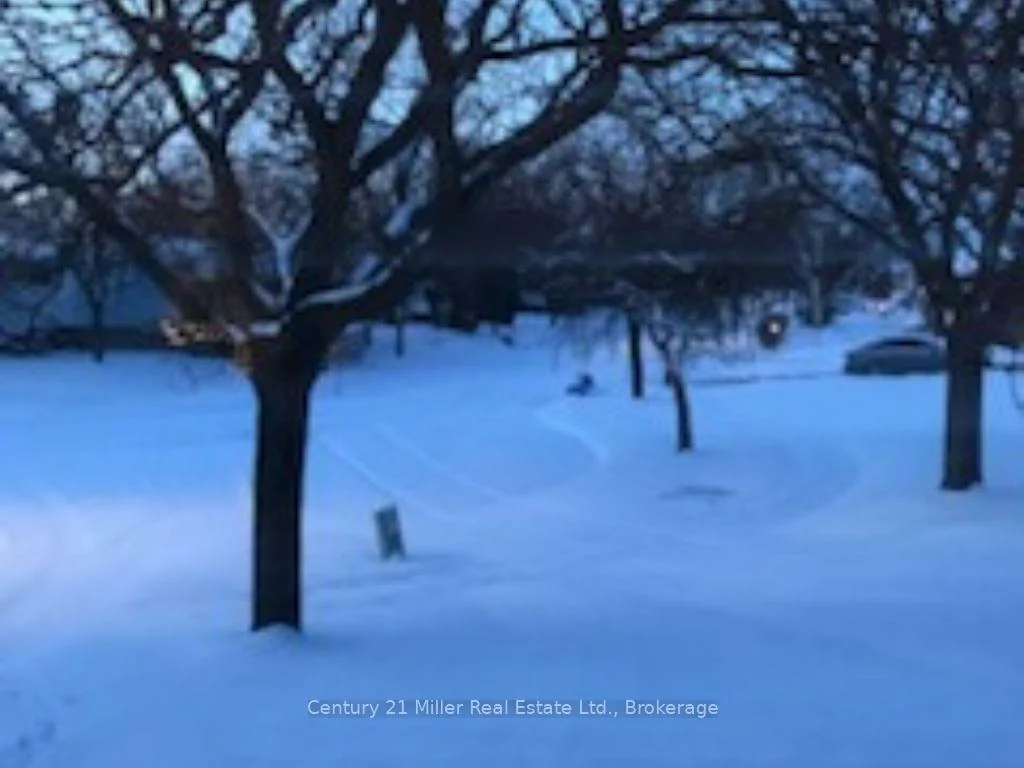 2225, Wyandotte, 1020 - WO West, Oakville