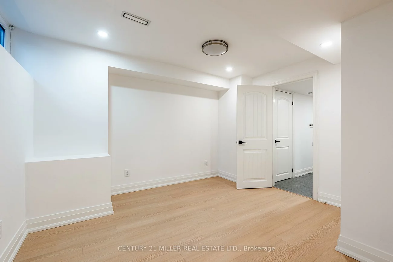 134, Abbey, 1011 - MO Morrison, Oakville