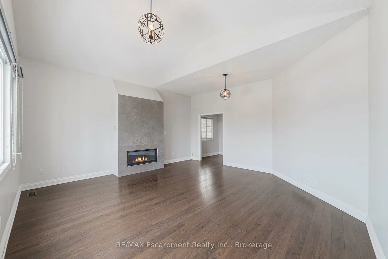 2408, Valley Heights, 1015 - RO River Oaks, Oakville