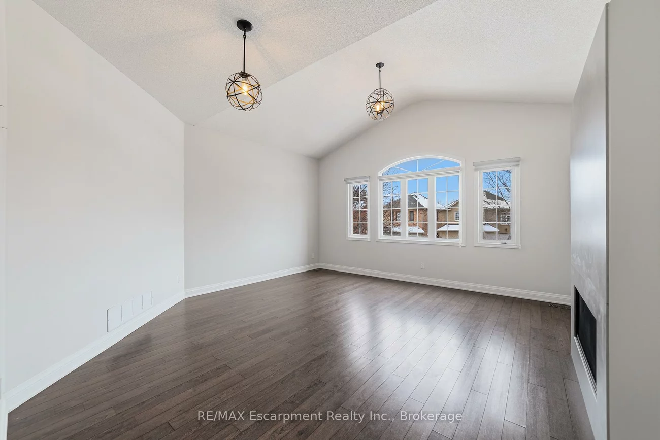 2408, Valley Heights, 1015 - RO River Oaks, Oakville