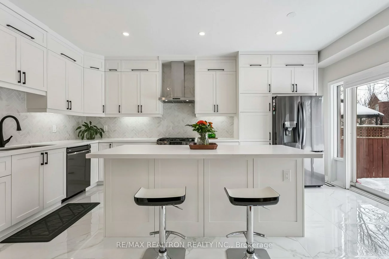 1153, Kestell, 1009 - JC Joshua Creek, Oakville