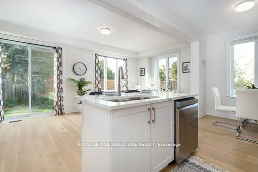 2184, Postmaster, 1019 - WM Westmount, Oakville