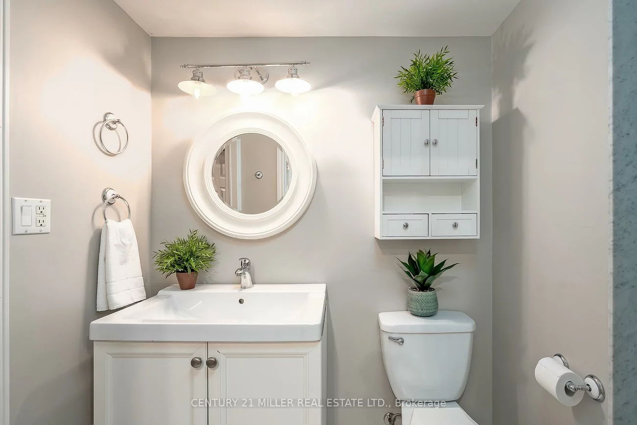 2337, Bennington, 1006 - FD Ford, Oakville