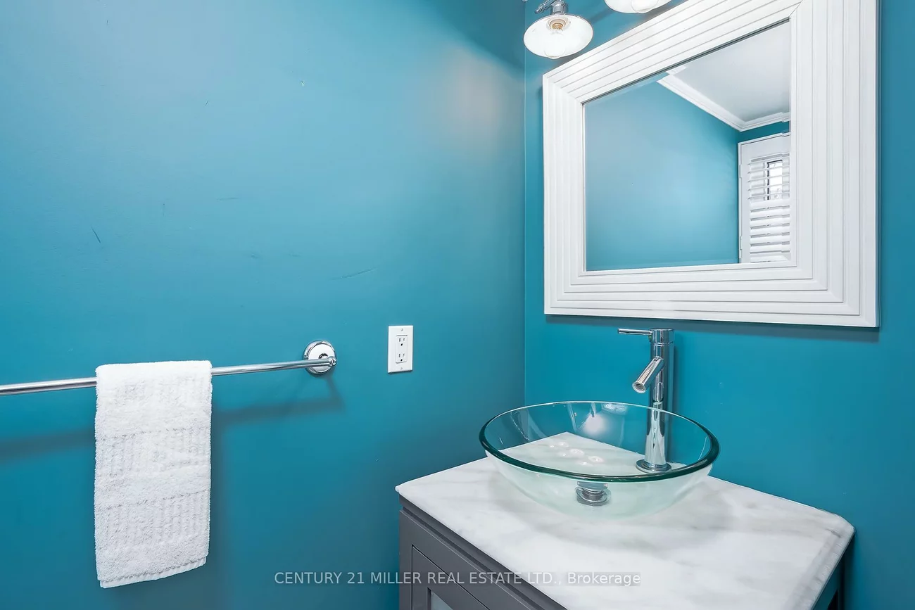 2337, Bennington, 1006 - FD Ford, Oakville