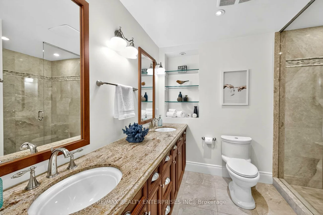 336, Oakridge, 1015 - RO River Oaks, Oakville