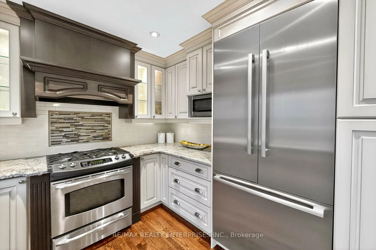 336, Oakridge, 1015 - RO River Oaks, Oakville