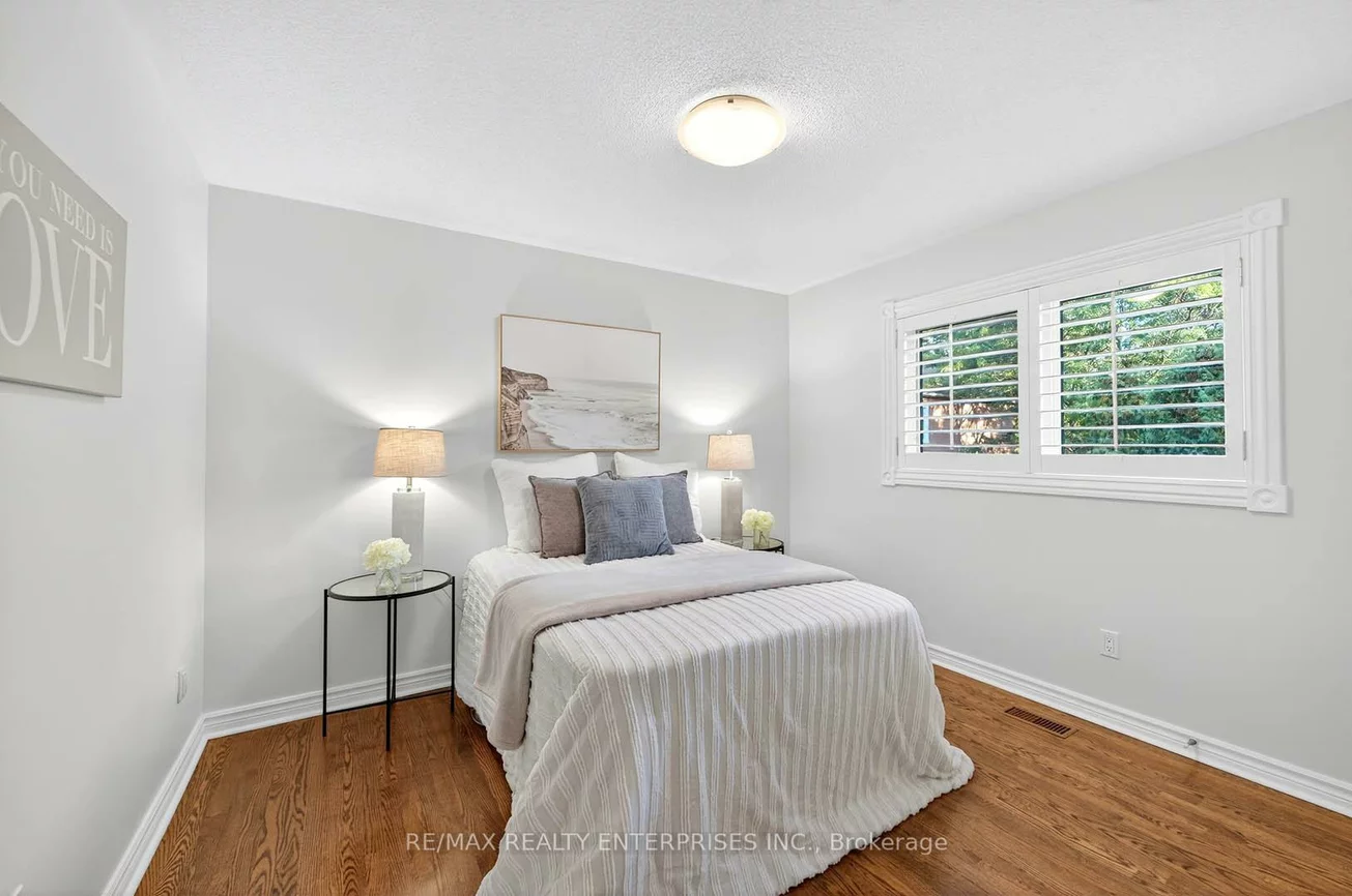 336, Oakridge, 1015 - RO River Oaks, Oakville