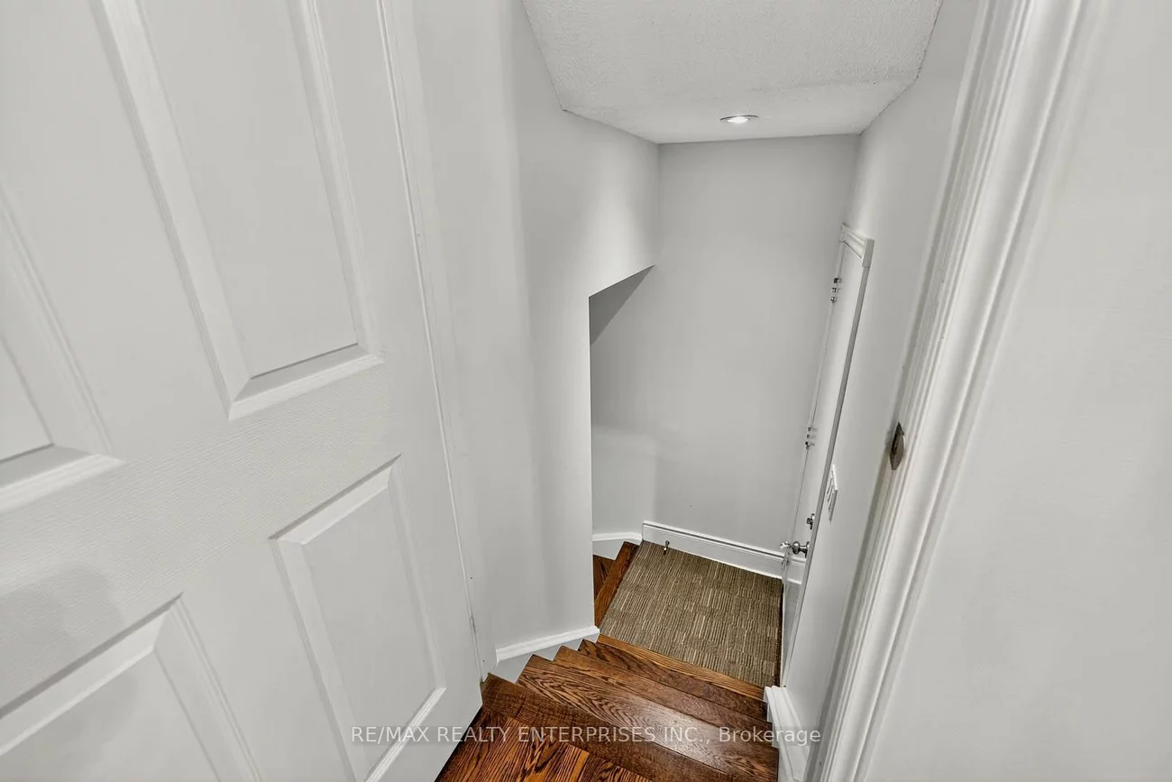 336, Oakridge, 1015 - RO River Oaks, Oakville