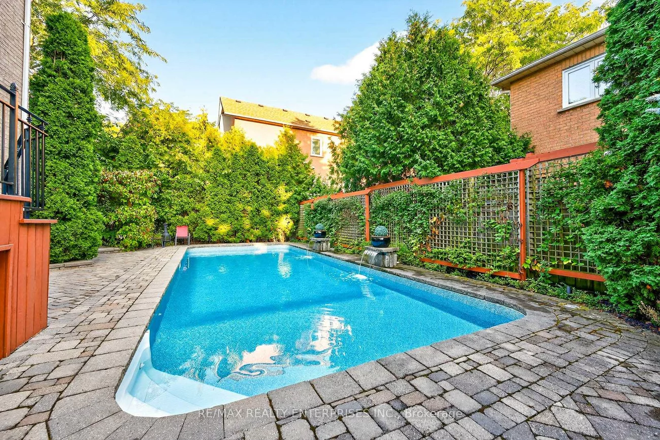 336, Oakridge, 1015 - RO River Oaks, Oakville