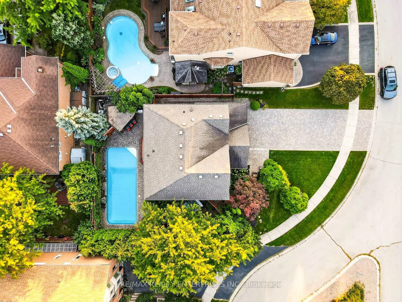 336, Oakridge, 1015 - RO River Oaks, Oakville