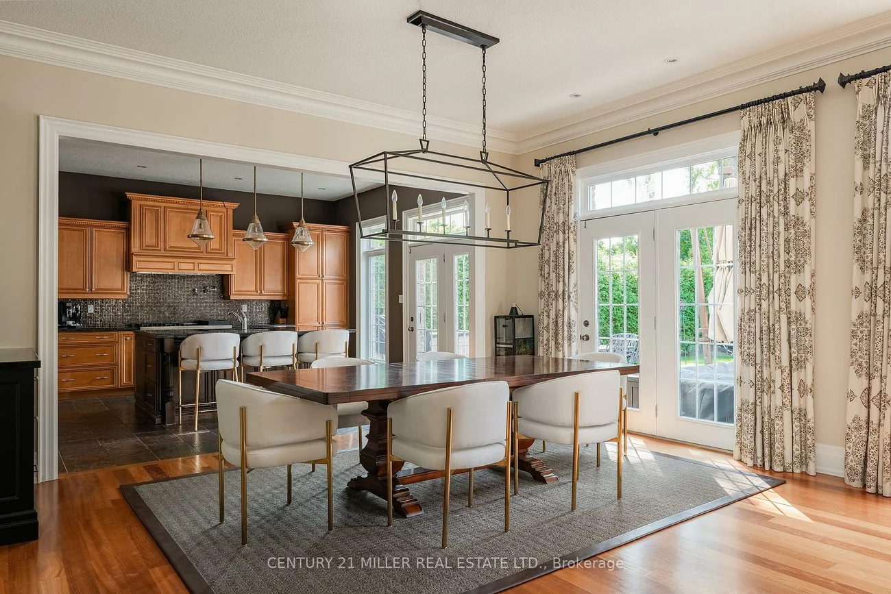 266, Tracina, 1017 - SW Southwest, Oakville