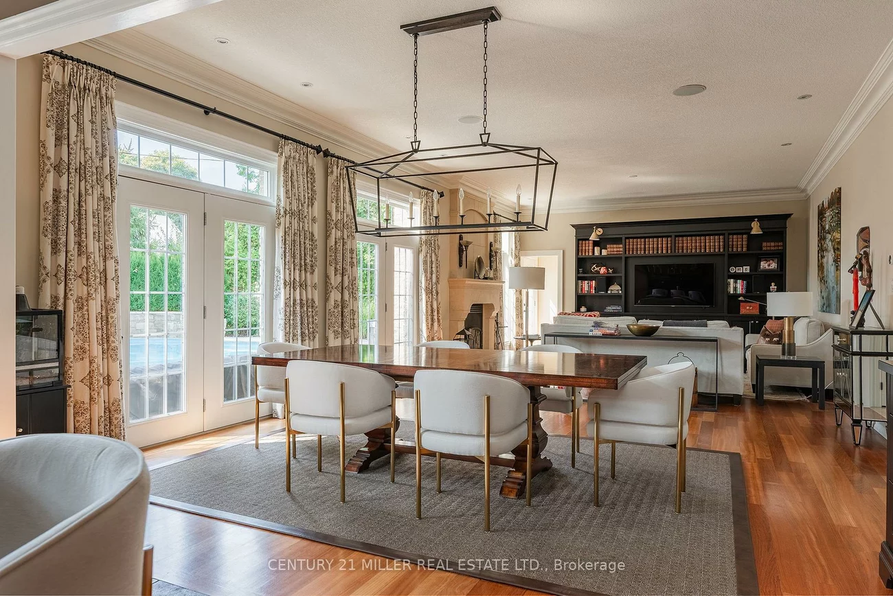 266, Tracina, 1017 - SW Southwest, Oakville