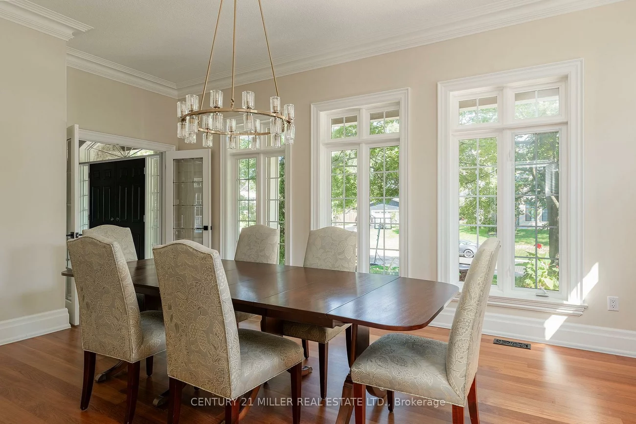 266, Tracina, 1017 - SW Southwest, Oakville