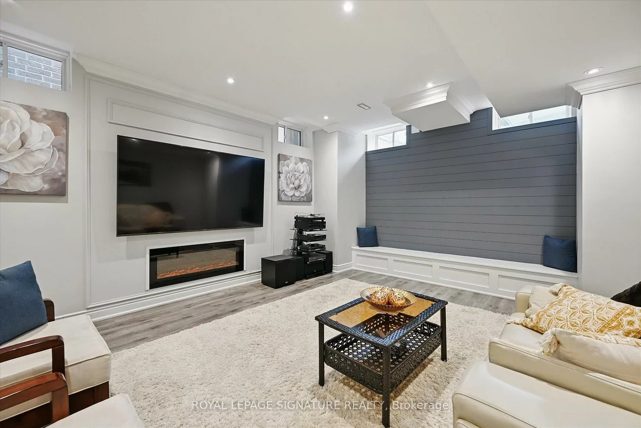 3180, Post, 1008 - GO Glenorchy, Oakville