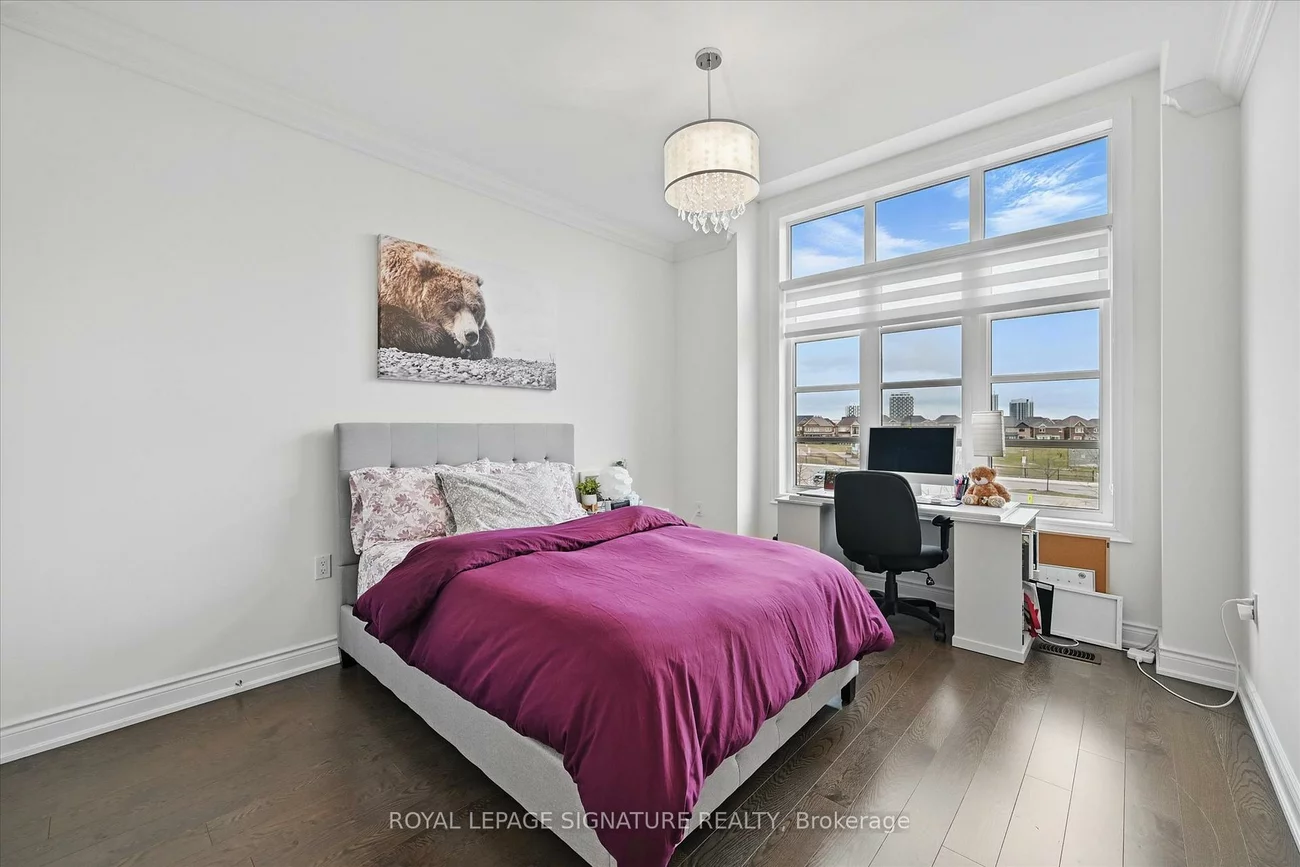 3180, Post, 1008 - GO Glenorchy, Oakville