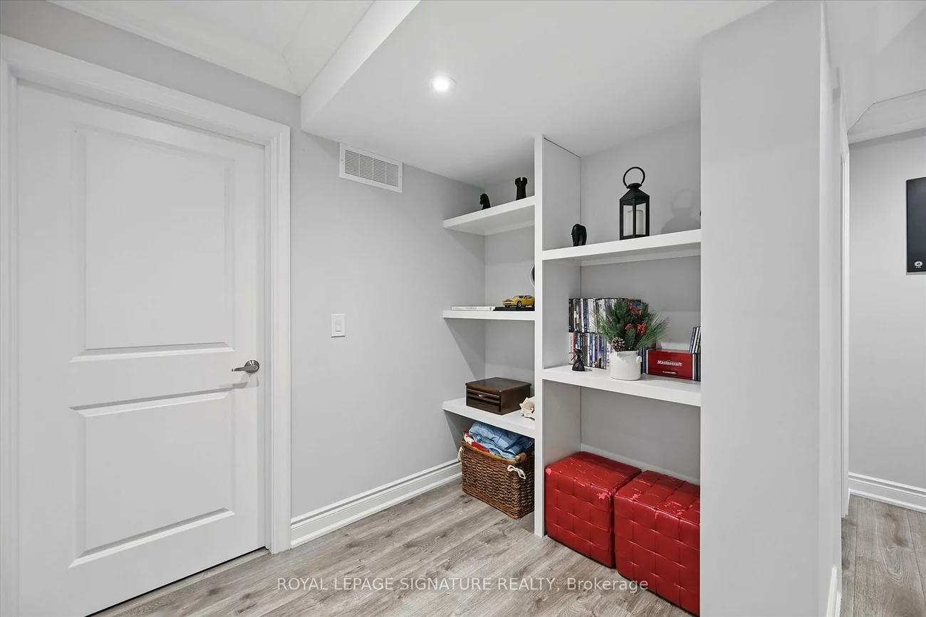 3180, Post, 1008 - GO Glenorchy, Oakville