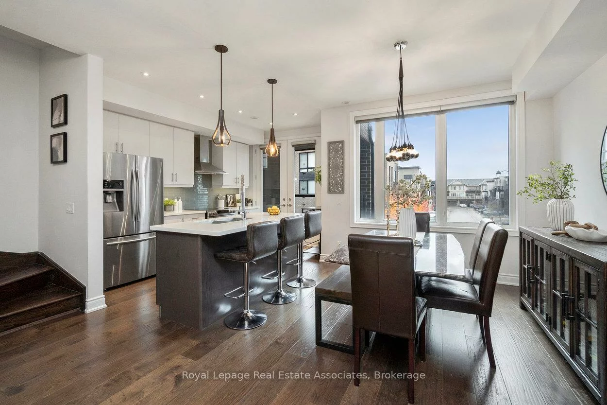 3076, Cascade, 1010 - JM Joshua Meadows, Oakville
