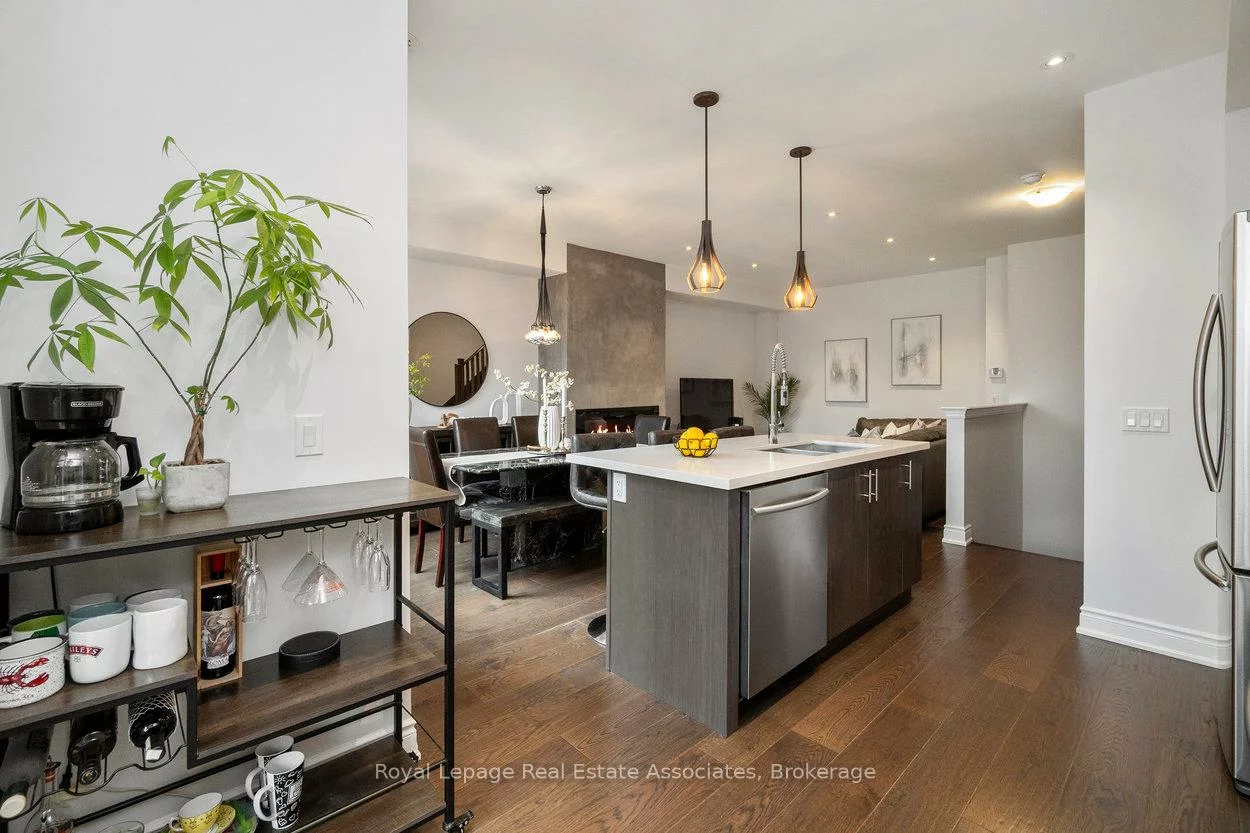 3076, Cascade, 1010 - JM Joshua Meadows, Oakville