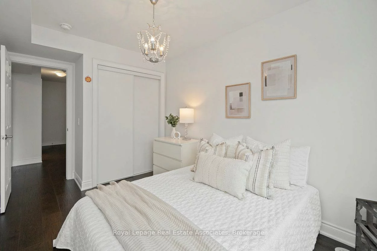 3076, Cascade, 1010 - JM Joshua Meadows, Oakville