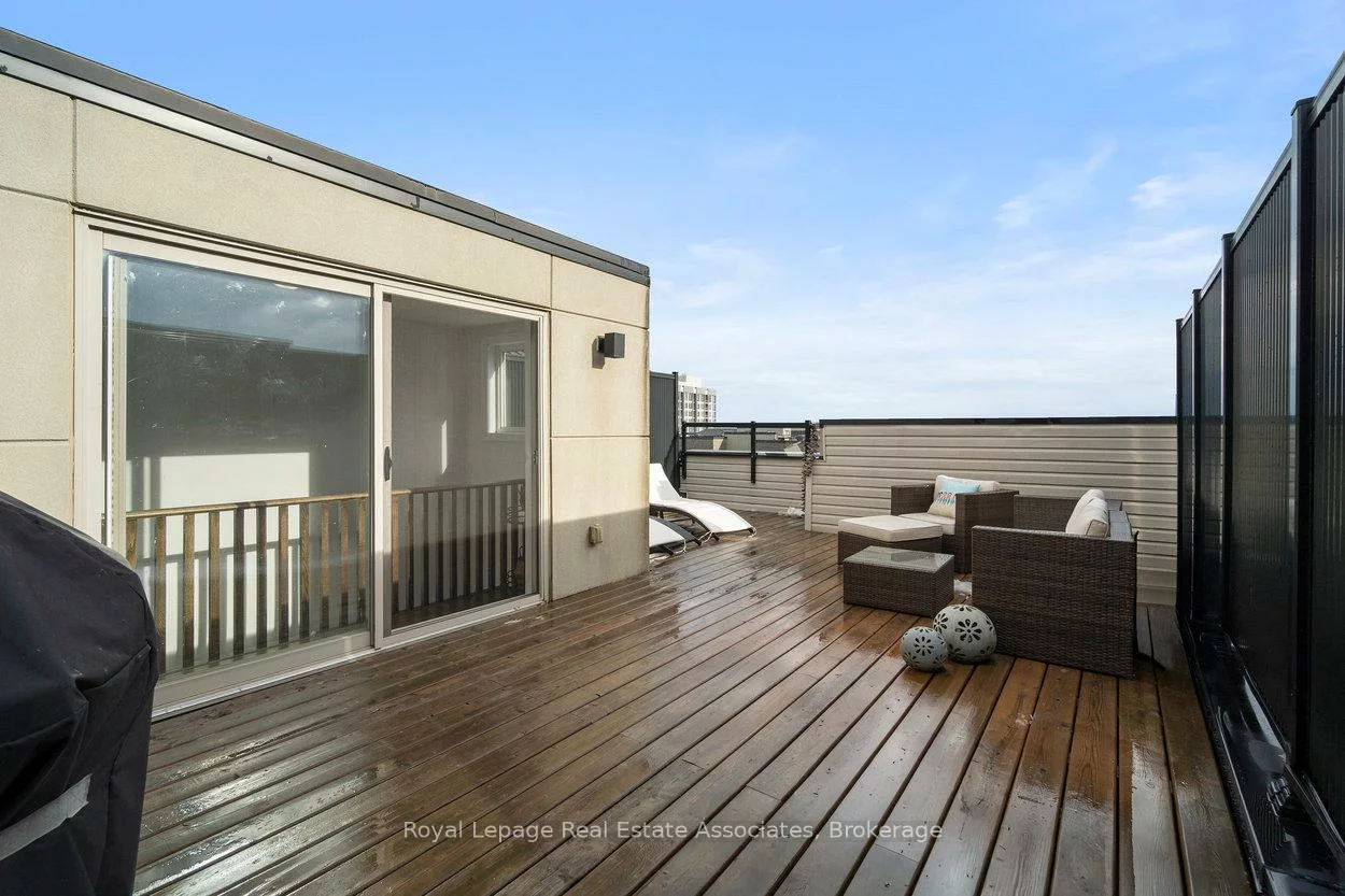 3076, Cascade, 1010 - JM Joshua Meadows, Oakville
