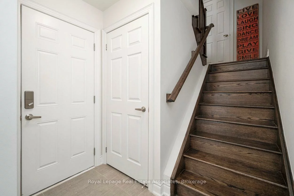 3076, Cascade, 1010 - JM Joshua Meadows, Oakville