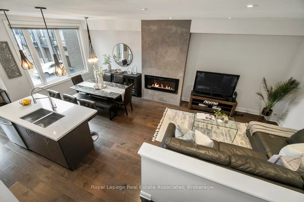 3076, Cascade, 1010 - JM Joshua Meadows, Oakville