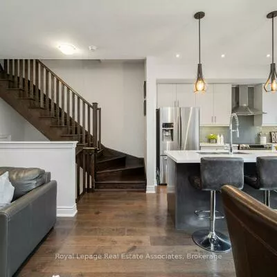 3076, Cascade, 1010 - JM Joshua Meadows, Oakville