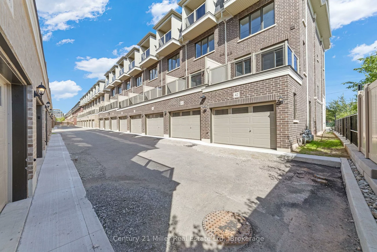 2150, Trafalgar, 1015 - RO River Oaks, Oakville