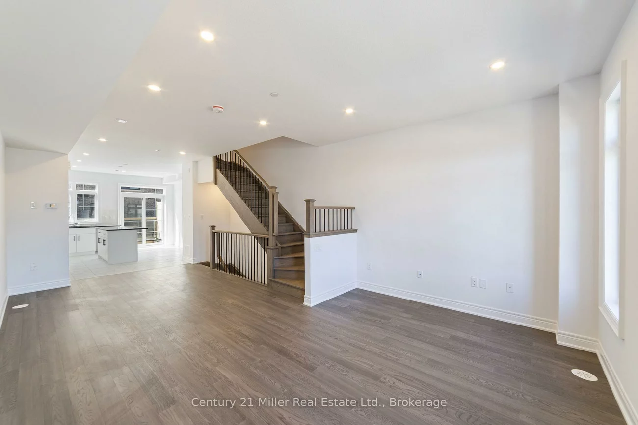 2150, Trafalgar, 1015 - RO River Oaks, Oakville