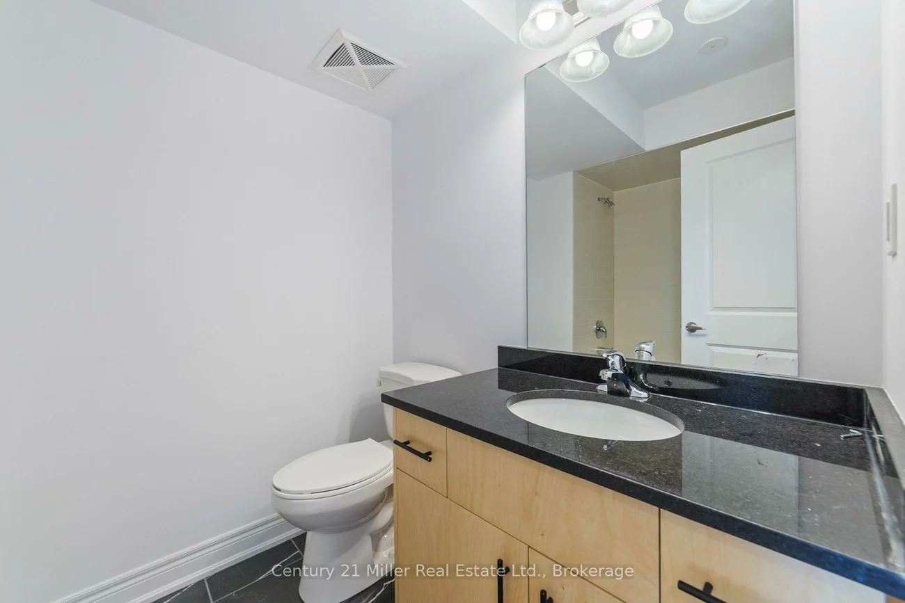 2150, Trafalgar, 1015 - RO River Oaks, Oakville