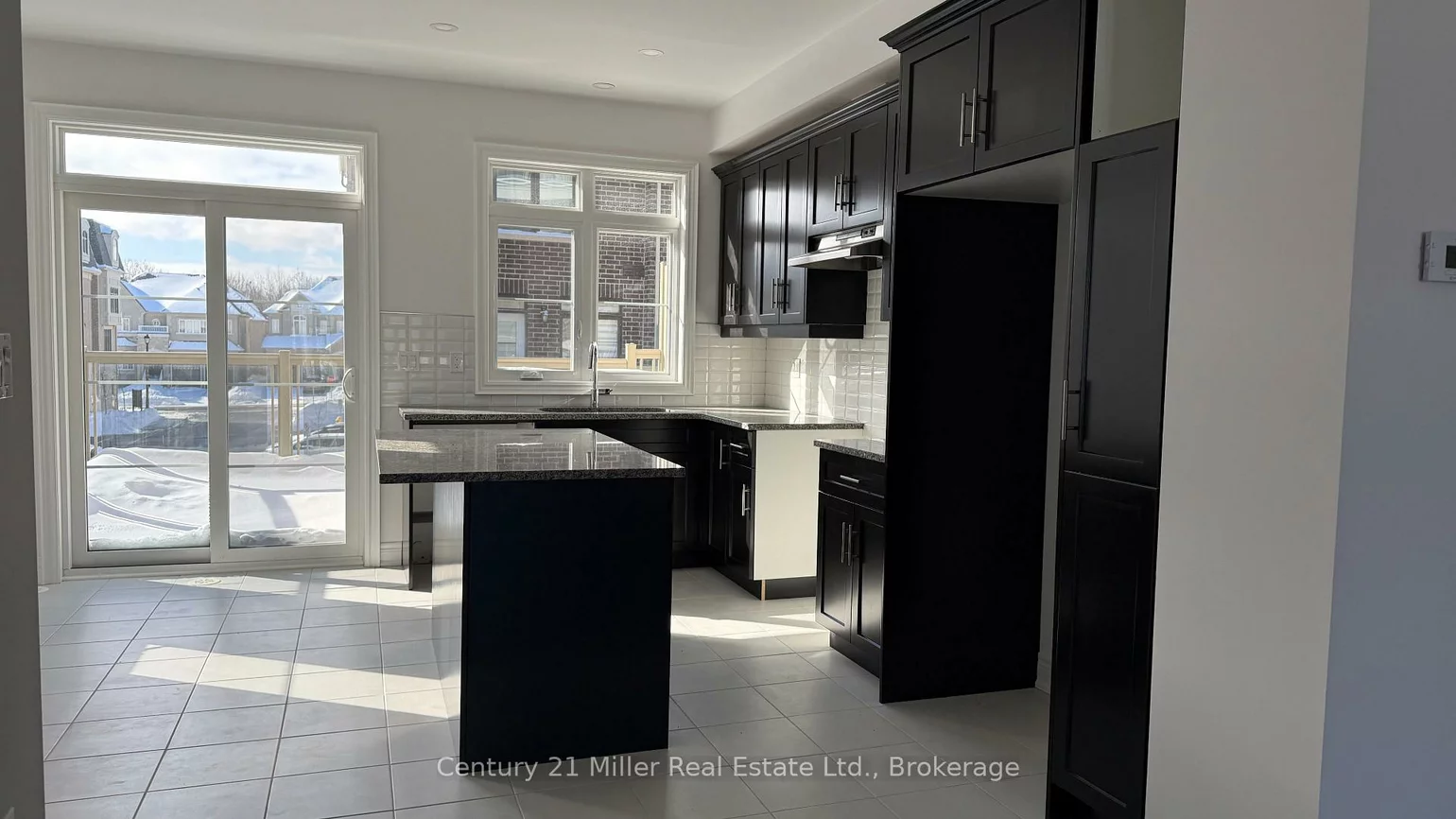 2150, Trafalgar, 1015 - RO River Oaks, Oakville