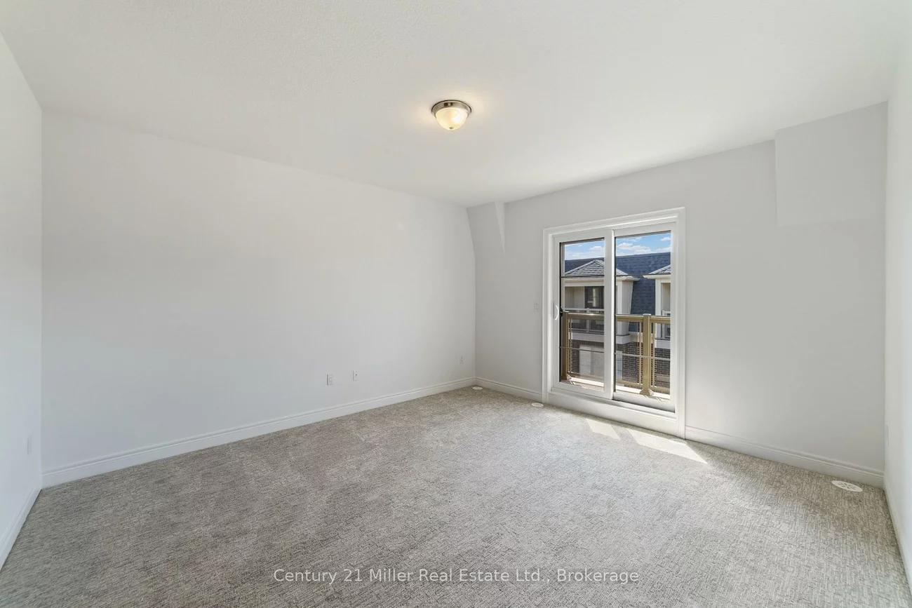 2150, Trafalgar, 1015 - RO River Oaks, Oakville