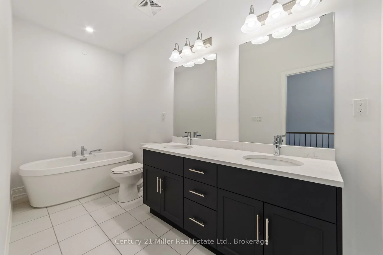 2150, Trafalgar, 1015 - RO River Oaks, Oakville