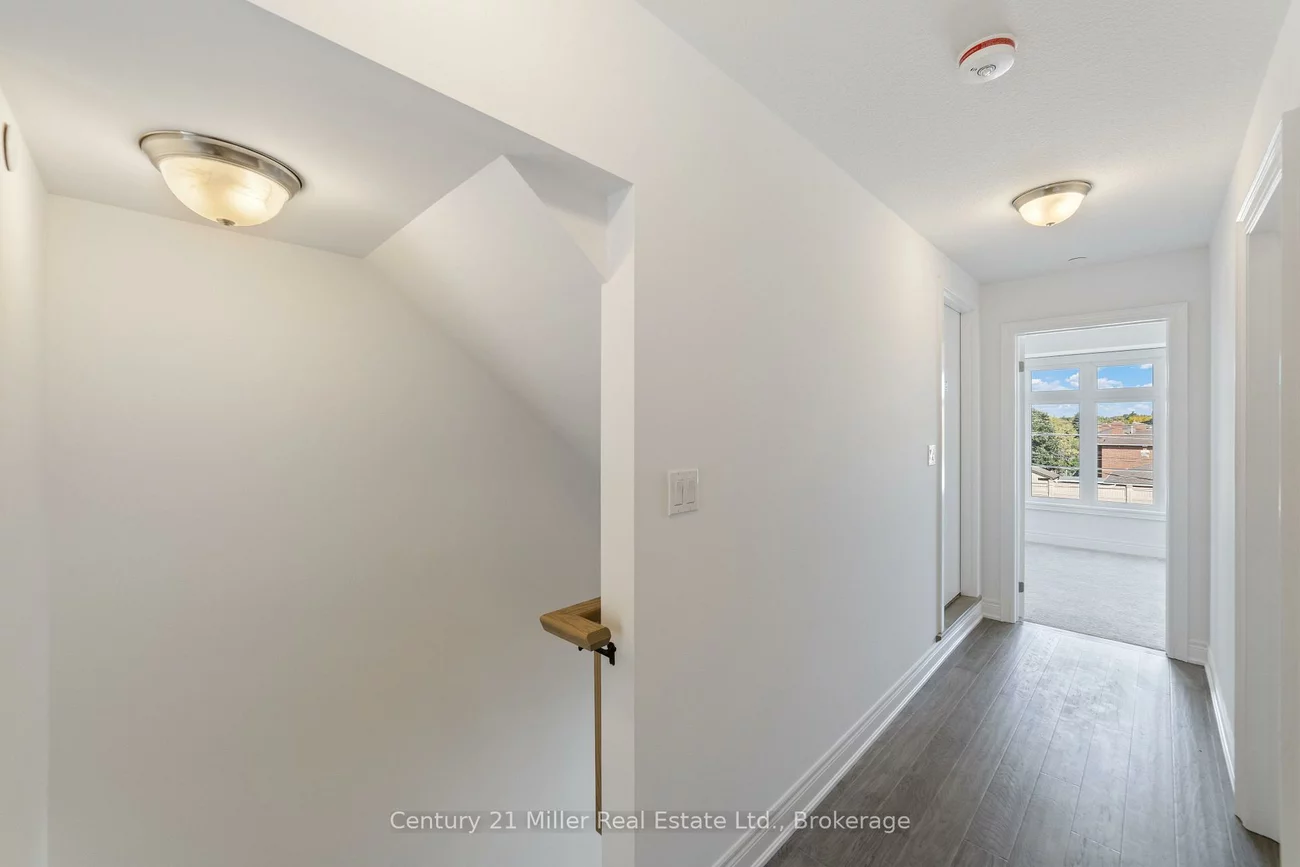 2150, Trafalgar, 1015 - RO River Oaks, Oakville