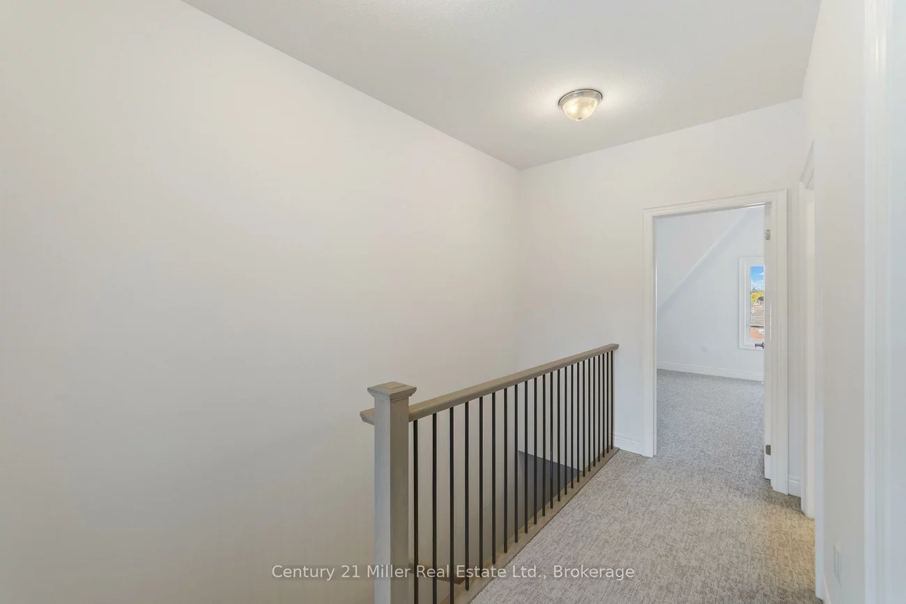 2150, Trafalgar, 1015 - RO River Oaks, Oakville