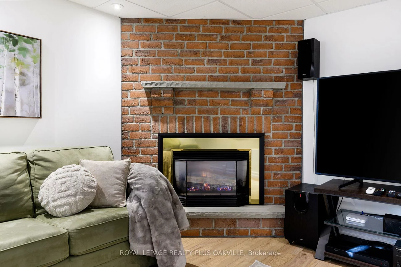 475, Sunset, 1020 - WO West, Oakville