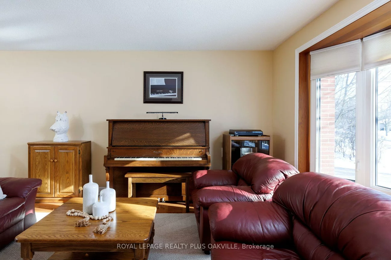 475, Sunset, 1020 - WO West, Oakville