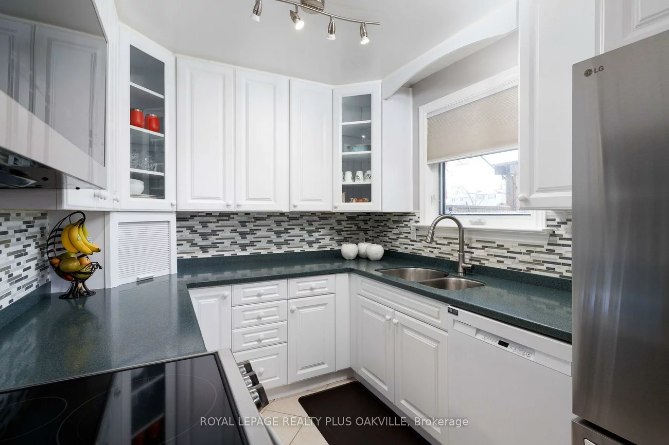 475, Sunset, 1020 - WO West, Oakville